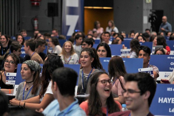 Estudiantes de la Comunitat competirán en la final del programa de emprendimiento Young Business Talents