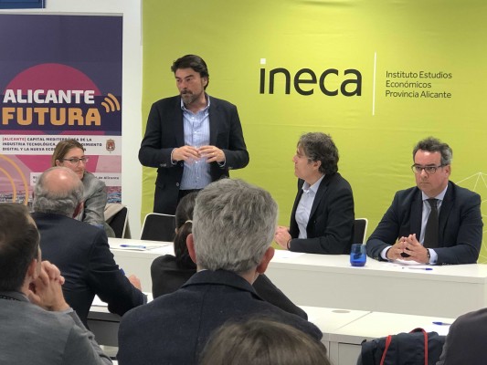 Barcala trata de fichar a Ineca en el consejo asesor de 'Alicante Futura'