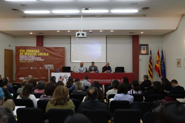 Más de cien estudiantes y profesionales debaten sobre la oferta educativa de los museos
