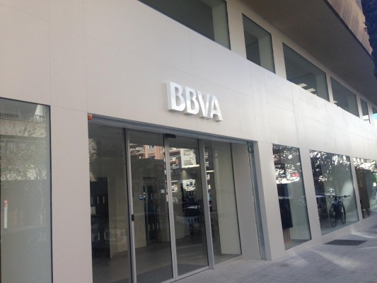 BBVA estrenará en mayo el primero de los tres Centros de Banca de Clientes en València