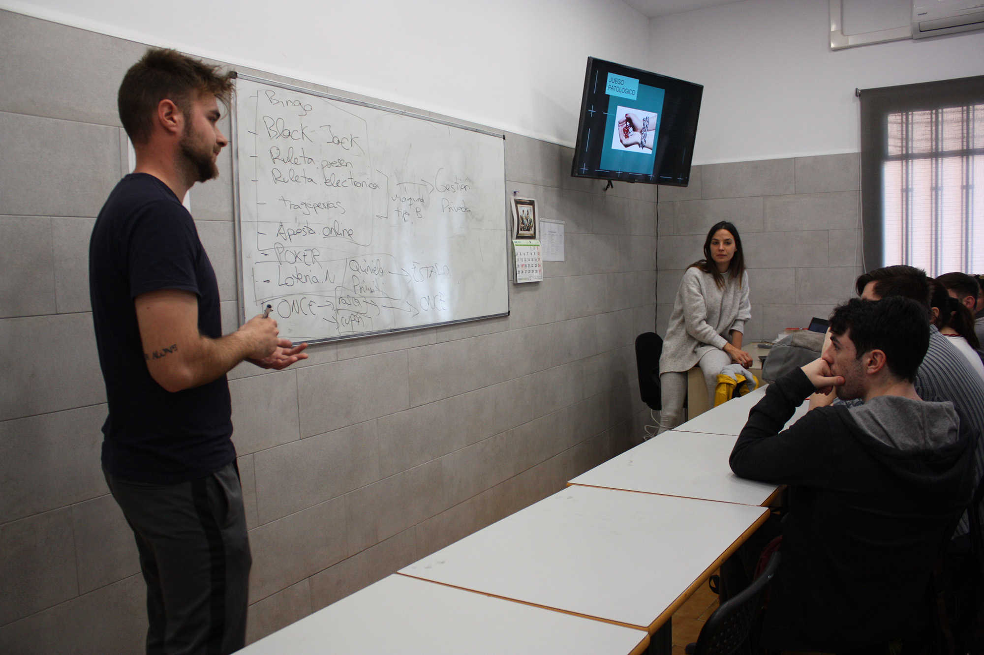 Estudiantes de Almassora aprenden las 'trampas' que tienen los  juegos de azar para enganchar