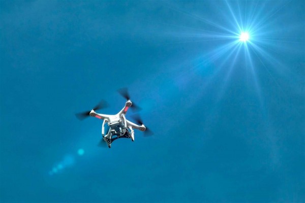 La nueva normativa europea sobre drones incluirá un registro de operadores y sistemas de geofencing