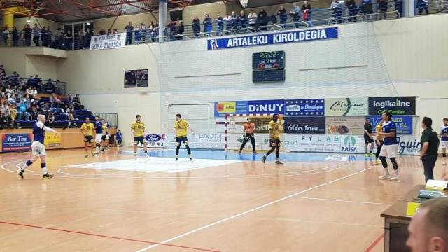 El Benidorm cae en el último minuto