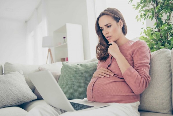 El riesgo de aborto involuntario está vinculado a la edad de la madre y al historial de embarazo