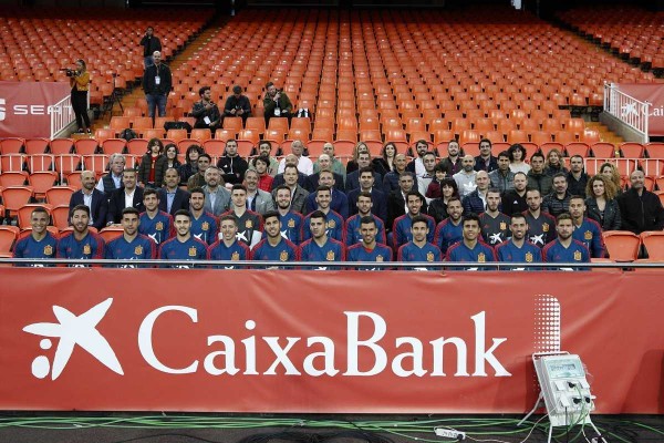 España ultima en Mestalla su duelo ante Noruega jaleada por 10.000 niños