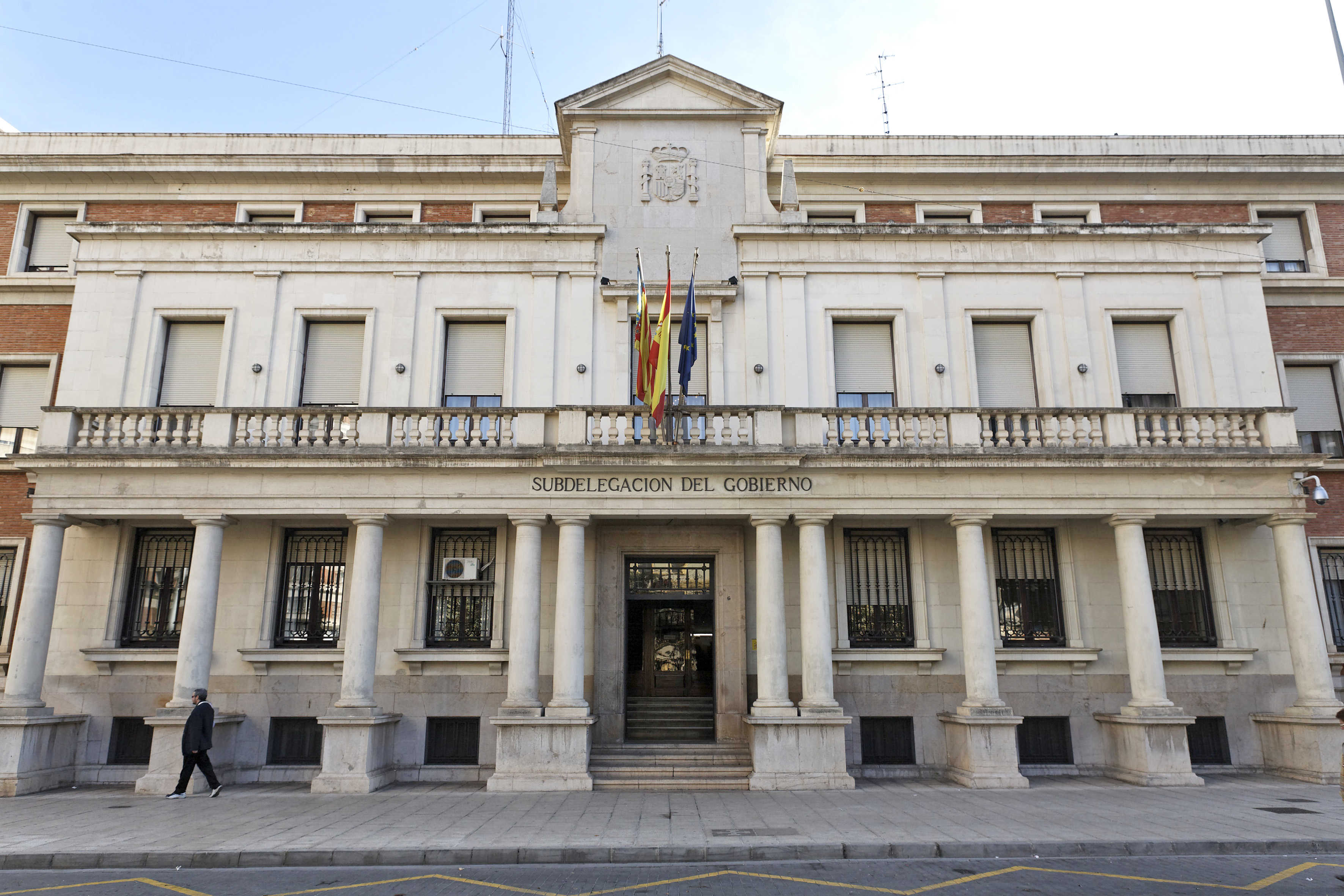 Edificio de la Subdelegación del Gobierno en Castellón. (Foto: ANTONIO PRADAS) - 