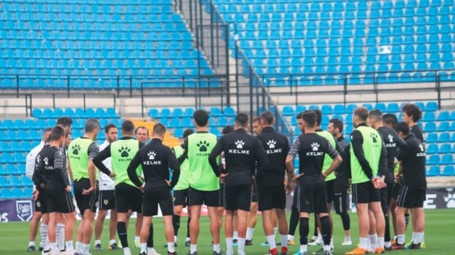 El Hércules defiende su plaza de promoción ante el Olot sin Chechu Flores