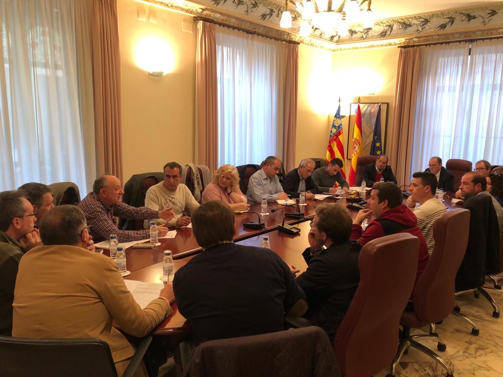 Reunión de los representantes municipales en la sede de Presidencia de la Generalitat en Castelló. - 