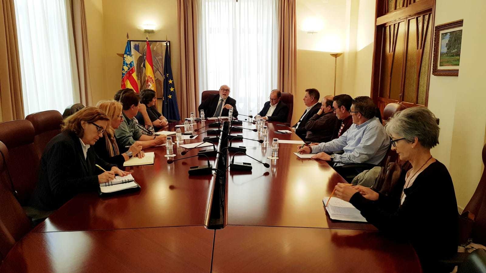 El Consell solo subvencionará la reconversión de los huertos de naranja que se agrupen para ser más grandes