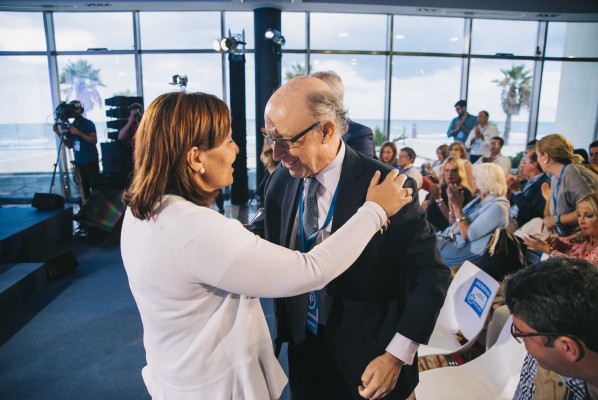 Montoro reparte culpas pero no ofrece soluciones
