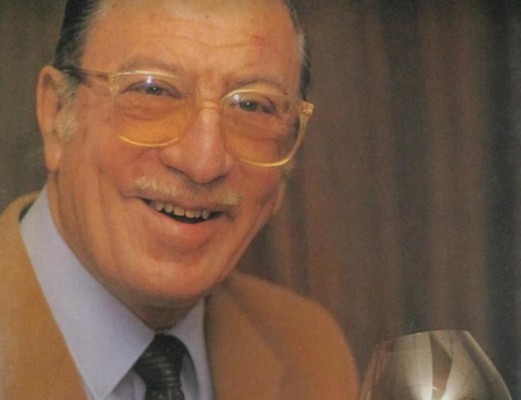 Resucitemos, por favor, a Fernando Vizcaíno Casas (con perdón)

