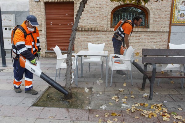 Alicante impone cien sanciones en dos meses por incumplir la ordenanza de limpieza