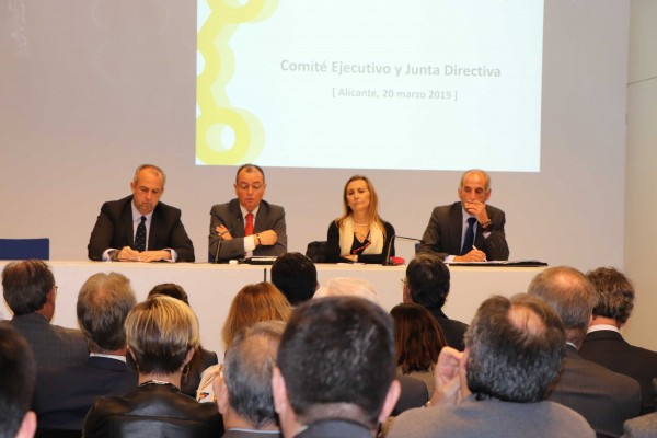 CEV adaptará sus estatutos al año de aprobarlos para lograr la 'pax empresarial' en Alicante