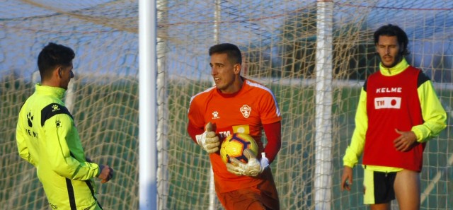 El Elche permite a Edgar Badía jugar con la selección catalana el amistoso del lunes