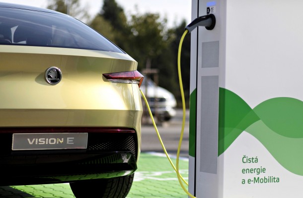 Škoda Auto construye 7.000 puntos de carga