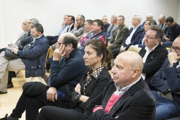  Mónica Lorente, entre los 34 acusados en Brugal, en el juzgado. Foto: PEPE OLIVARES  - 