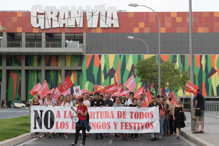 La batalla de los horarios comerciales