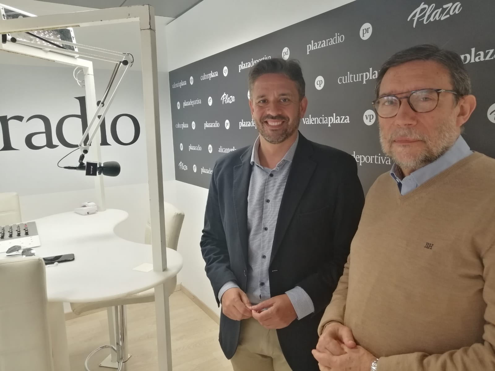 Las reversiones sanitarias a debate con José Juan Zaplana (PP) e Ignacio Subías (PSPV)