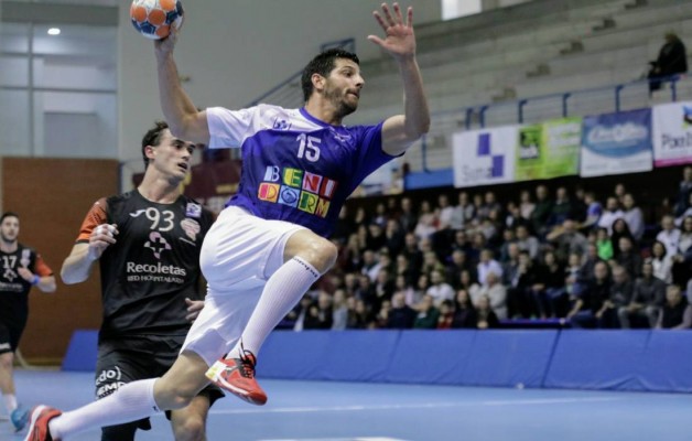 El Balonmano Benidorm homenajeará a Carlos Grau tras superar los setecientos goles en Asobal

