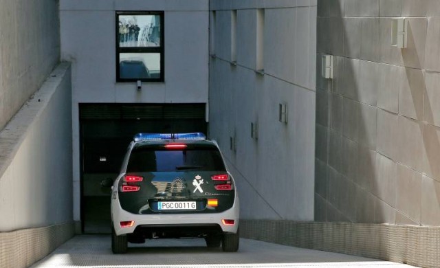 El juez envía a prisión a la madre de los niños hallados muertos en Godella