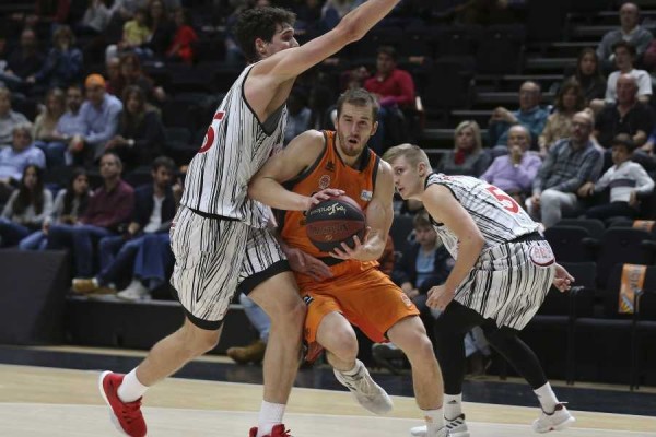 El Valencia Basket pierde en la pista del Montakit Fuenlabrada