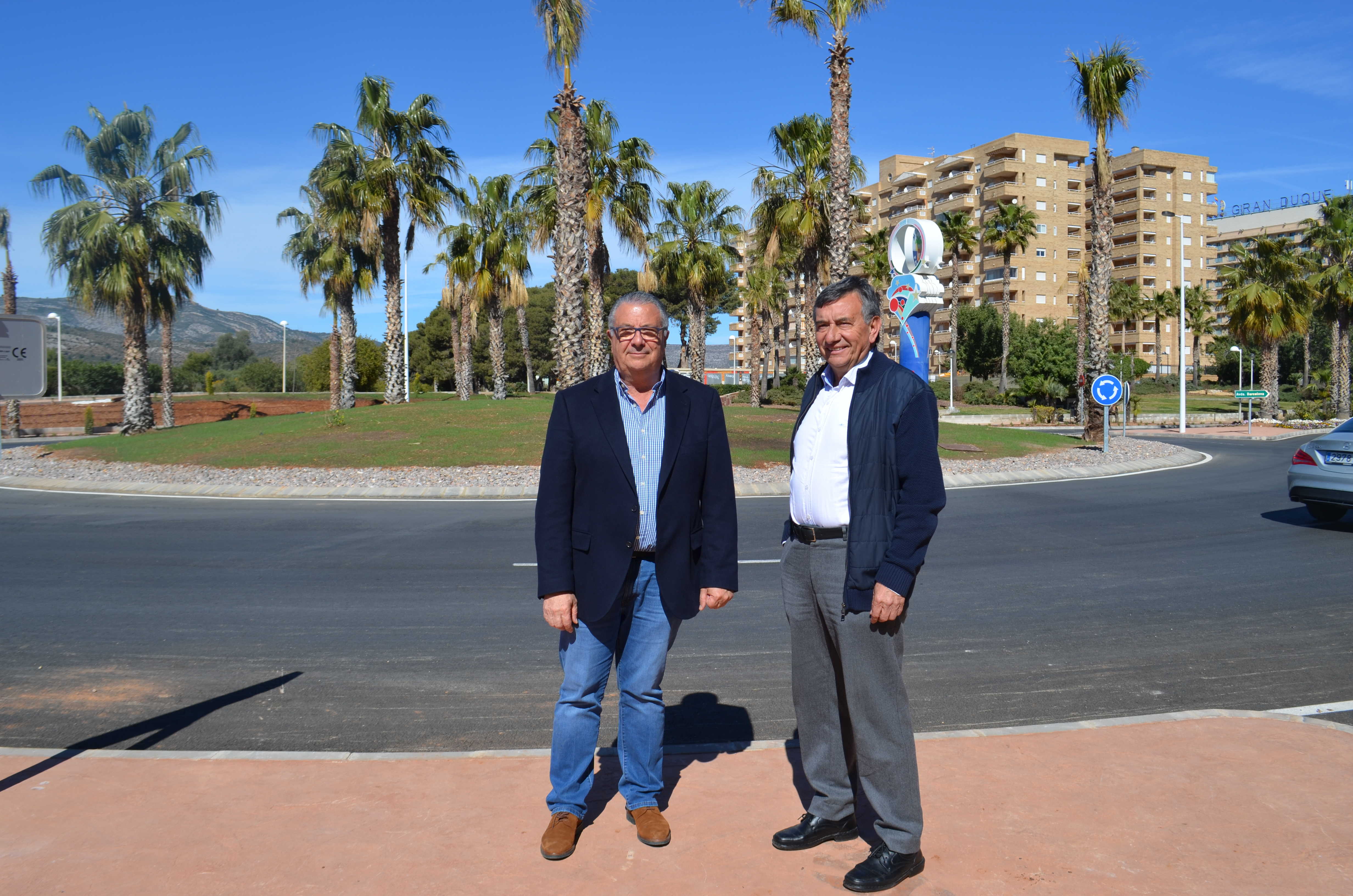 La rotonda de la avenida Barcelona de Oropesa del Mar
estará acabada para Semana Santa