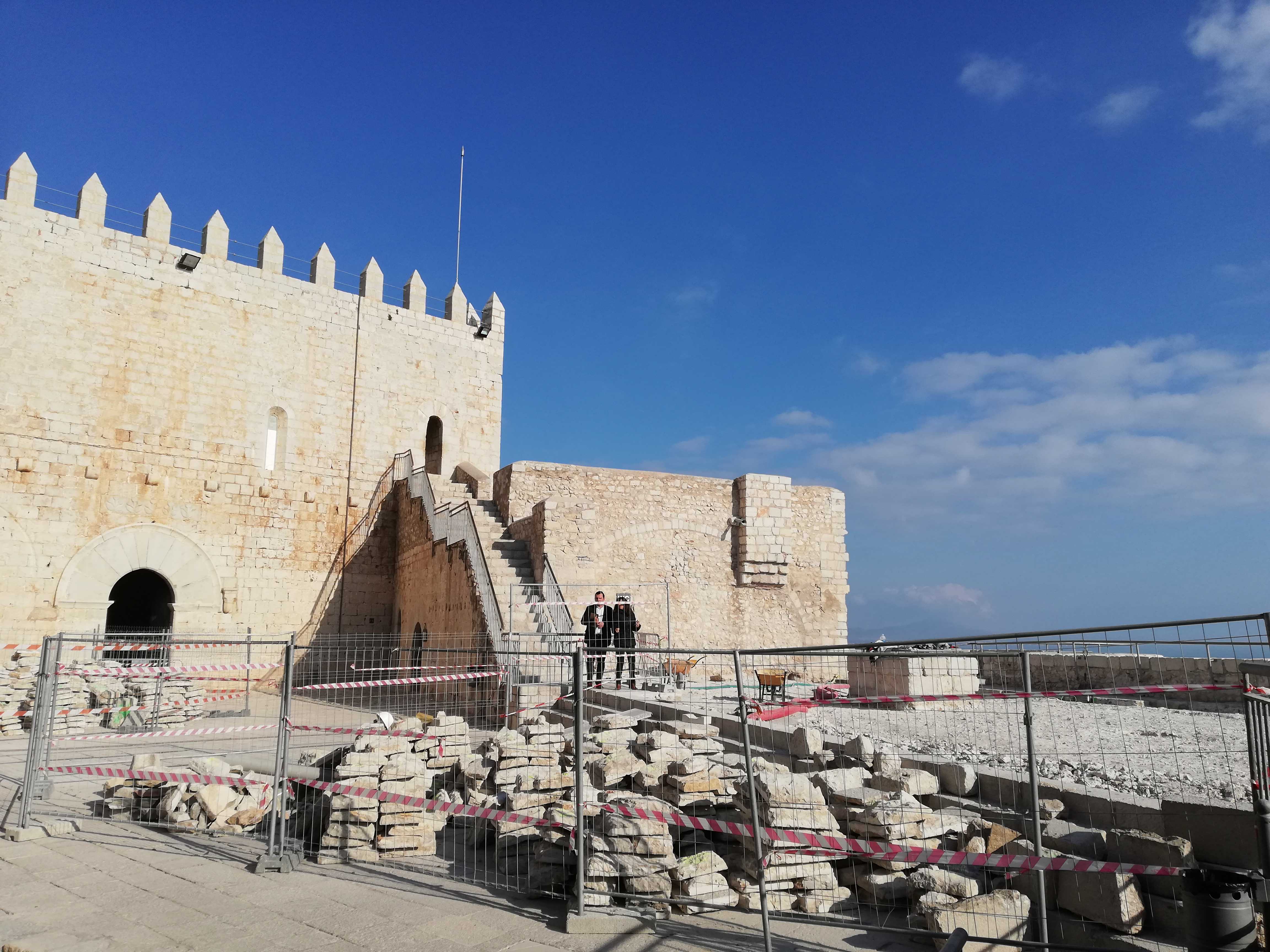 Restauran las cubiertas, paramentos y el polvorín del castillo de Peñíscola