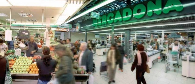 Mercadona ofrece 120 empleos fijos en Cataluña para reforzar su plantilla