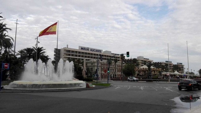De l’orxata del Peret al vaixell-restaurant: la Porta del Mar d’Alacant
