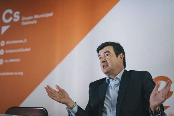 La psicosis del pucherazo se extiende en Cs: piden las IP de las primarias de València