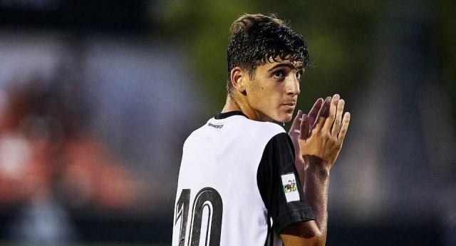 El VCF Mestalla pierde ante el Peña Deportiva y cede el liderato