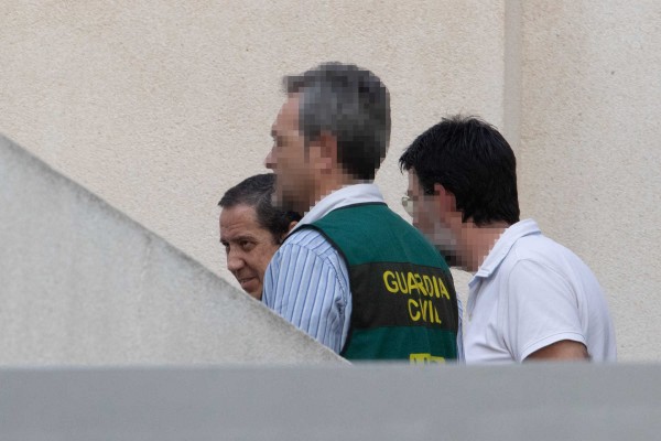 La obsesión de Zaplana por el ‘cash’: 937.000 euros de Andorra y 2,3 millones de Uruguay

