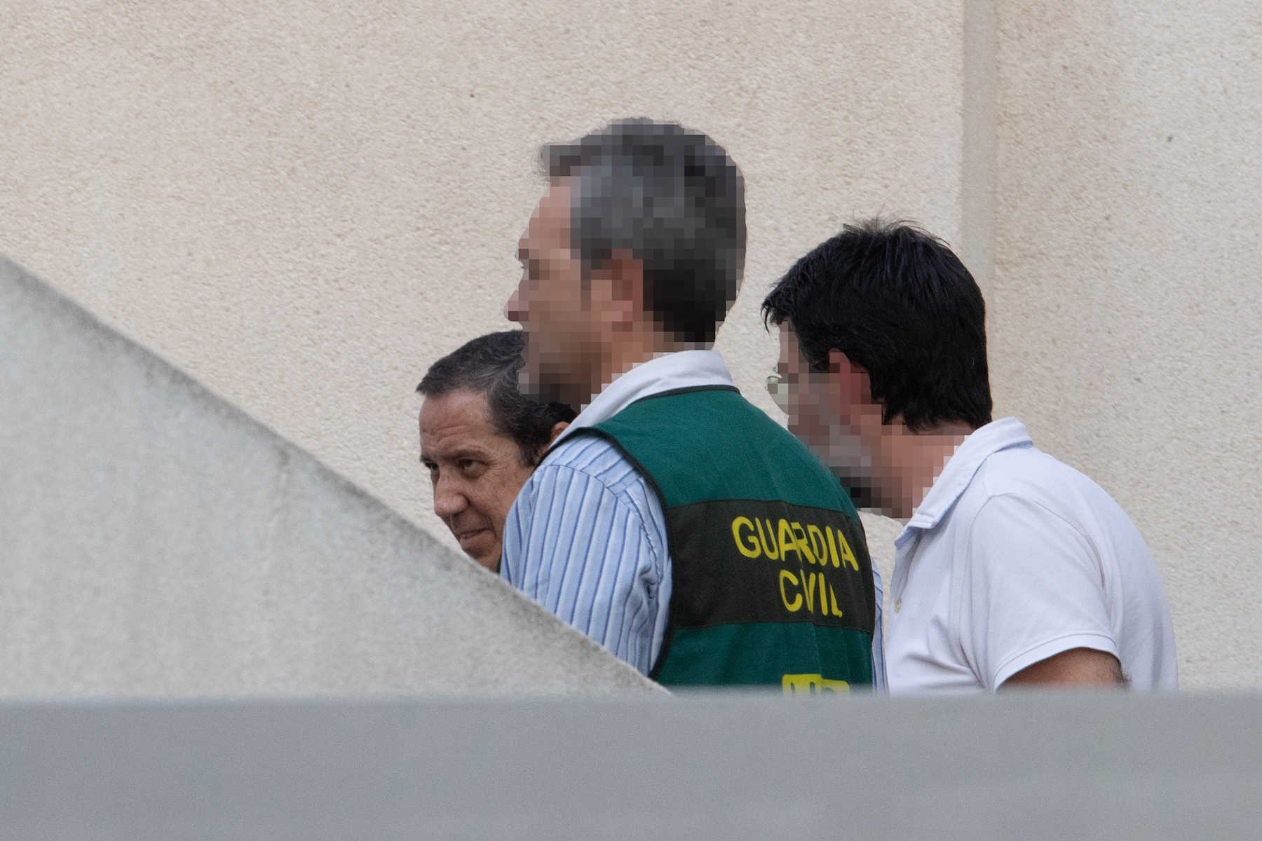 Zaplana, en el registro de su chalet de Benidorm el pasado 22 de mayo. Foto: EFE - 
