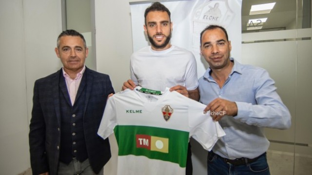 El Elche anuncia la renovación de Gonzalo Verdú por dos temporadas más