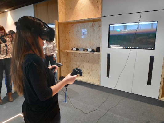 Invattur presenta su SmartLab: un espacio con drones y tecnología 3D para el sector turístico
