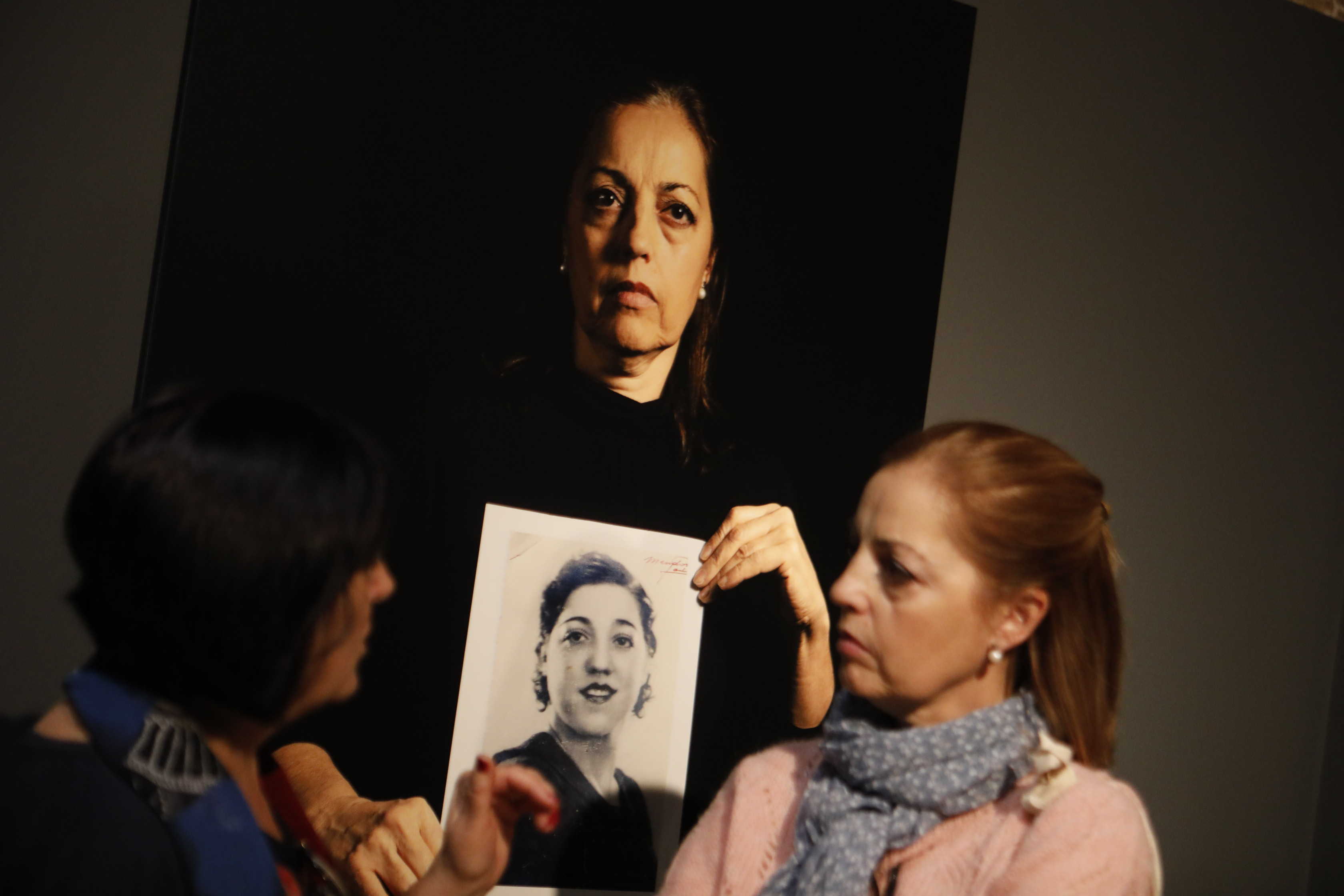 Una exposición visibiliza el dolor y la lucha de las familias de niños robados