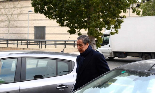 El presunto diseñador de la red Erial dio a Zaplana en un tanatorio el 