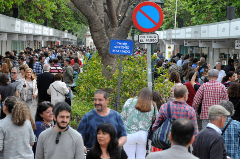 La lectura de libros sube nueve puntos en la Comunitat Valenciana desde 2010