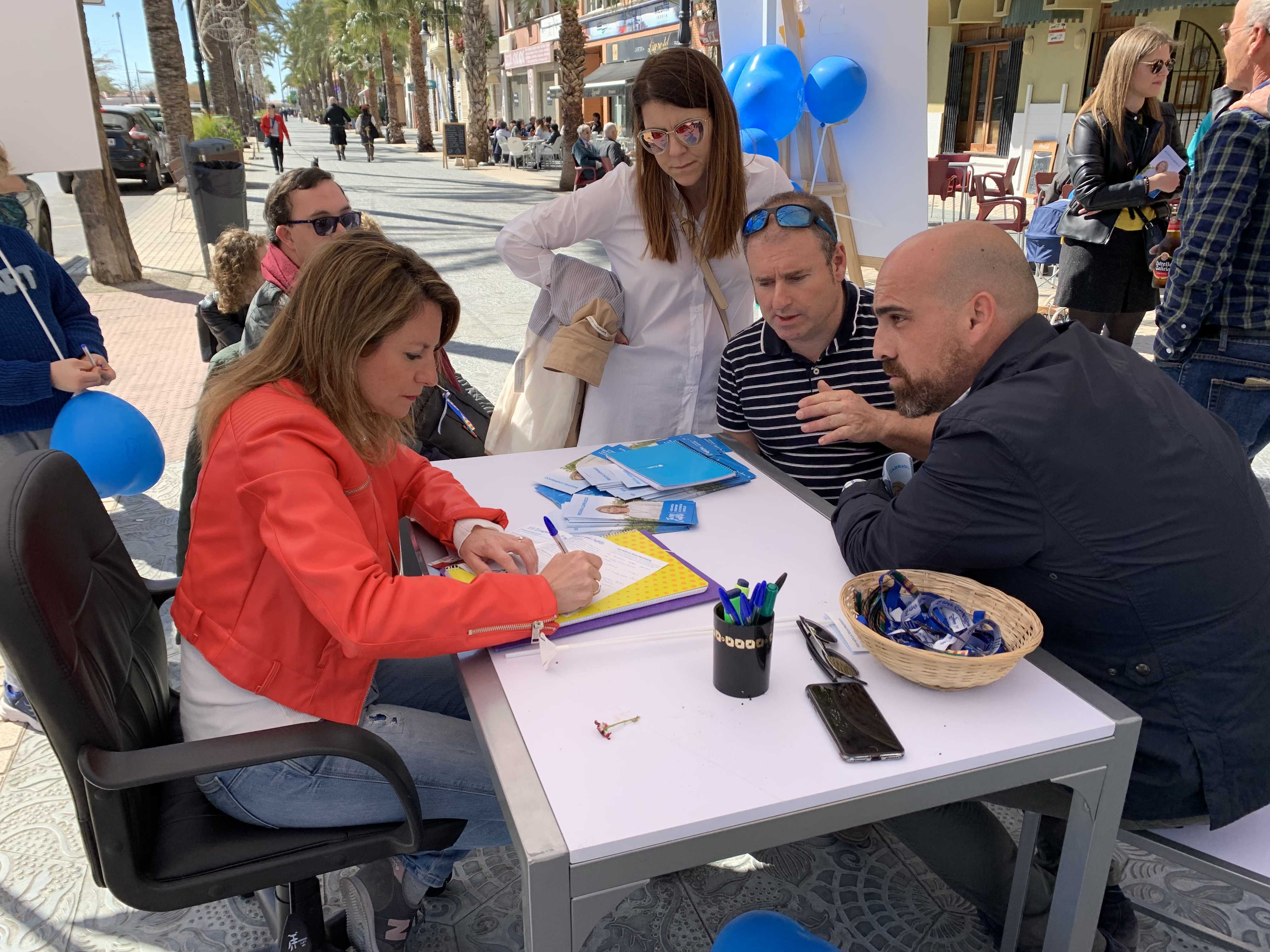 Carrasco promete reabrir el parque de bomberos y pedirá una comisaría de Policía Nacional en el Grao