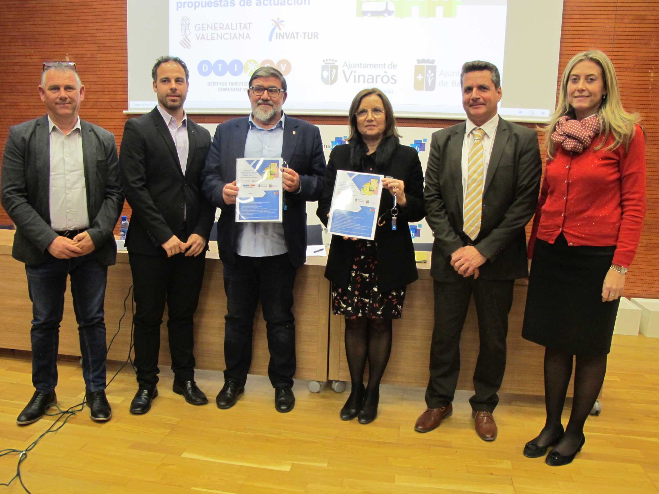 La Generalitat presenta su guía para convertir Vinaròs y Benicarló en destinos inteligentes