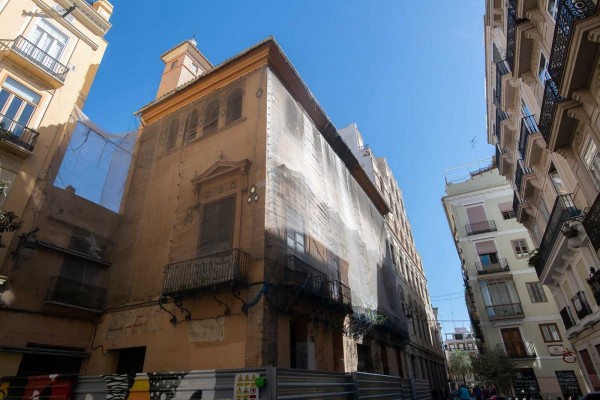 Sangre, dolor y leones: el mito del Palau dels Valeriola resucita en València