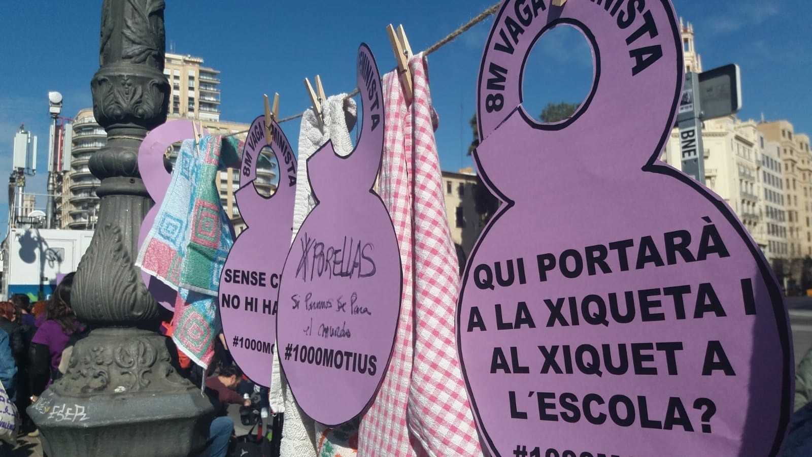  Marchas, cánticos, piquetes informativos y performance marcan las primeras horas del 8M