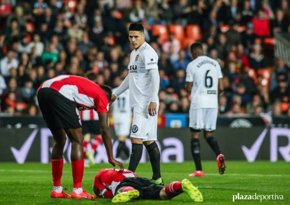 El Valencia medita comprar a Roncaglia