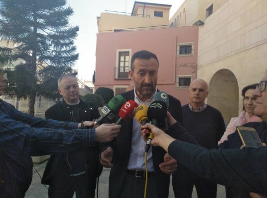 Discordia en la lista del PSPV de Elche: malestar militante y González esperando que Ferraz meta mano