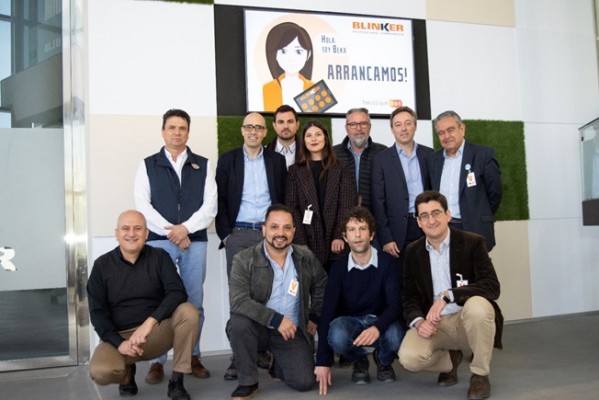 Blinker apuesta por la Inteligencia Artificial con el primer chatbot del sector del mantenimiento
