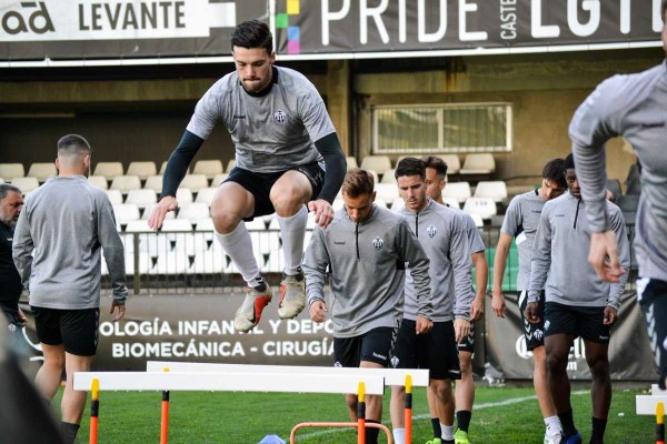 El Castellón, ante el doble reto de ganar a domicilio y superar por primera vez a un filial