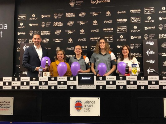 Valencia Basket donará 1€ a la 'Asociación Por ti Mujer' por cada aficionado que vaya a la Fonteta el sábado, por iniciativa de las jugadoras
