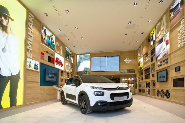 París Design Week: cita con la edición limitada nuevo E-Mehari 'Styled by Courrèges'