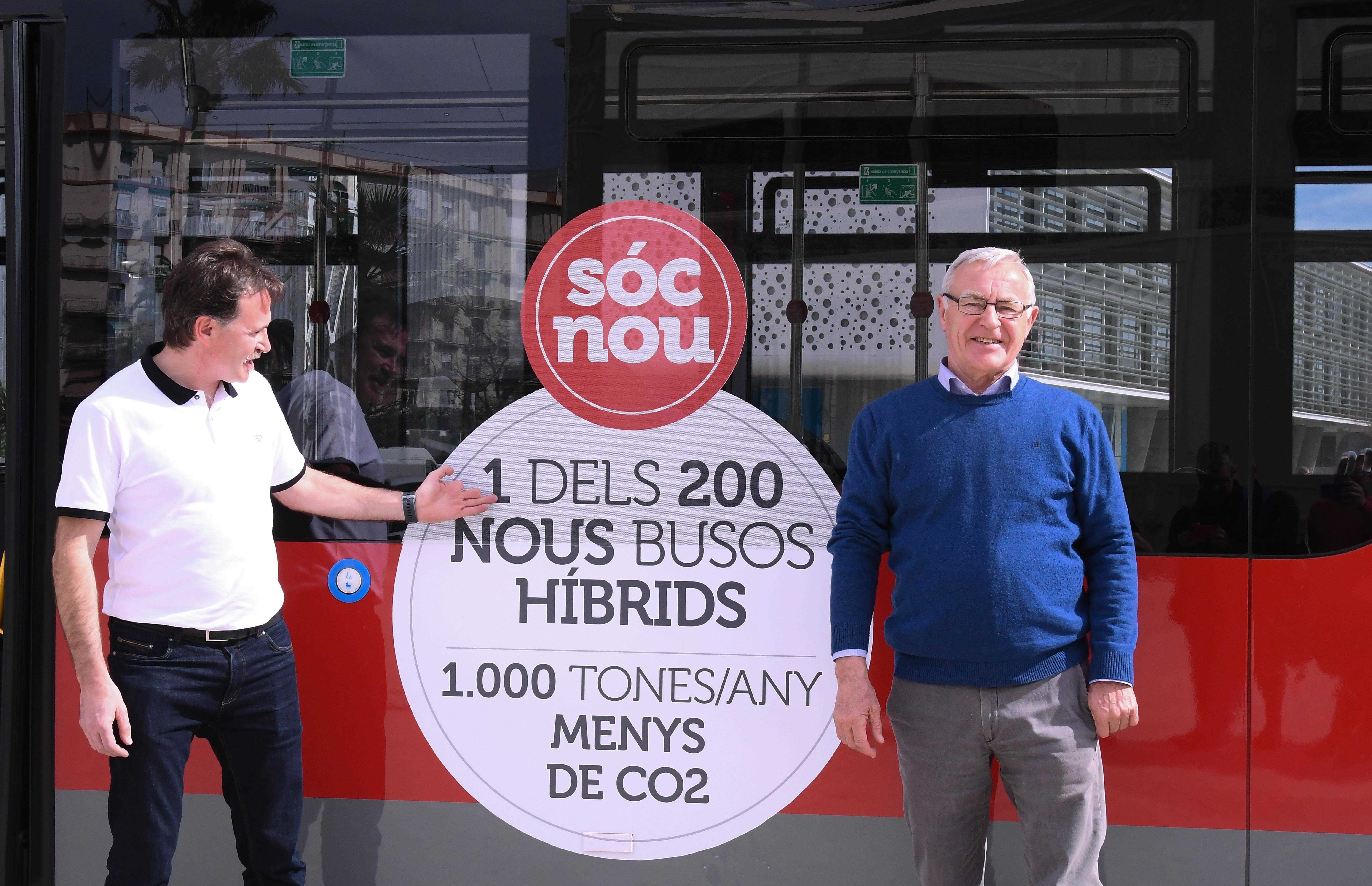 El edil de Movilidad, Giuseppe Grezzi, y el alcalde de València, Joan Ribó. Foto: AYTO DE VLC. - 