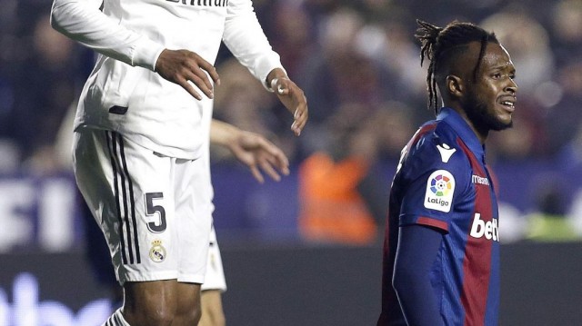 Doukouré, operado de la rodilla, se despide de la temporada